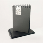 Sketchbook 13,3 x 19,5 cm Capa Preta com folhas Pretas