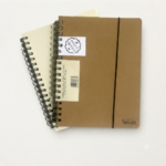 Caderno Colegial 18,5 x 24,5 cm Sem Pauta 100 folhas Pólen 70g